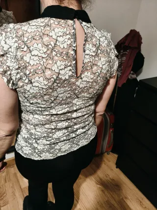 Top encaje cuello Peter Pan