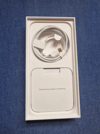 iPhone 15 Plus Blue NUOVO 100% batteria (0 cicli)