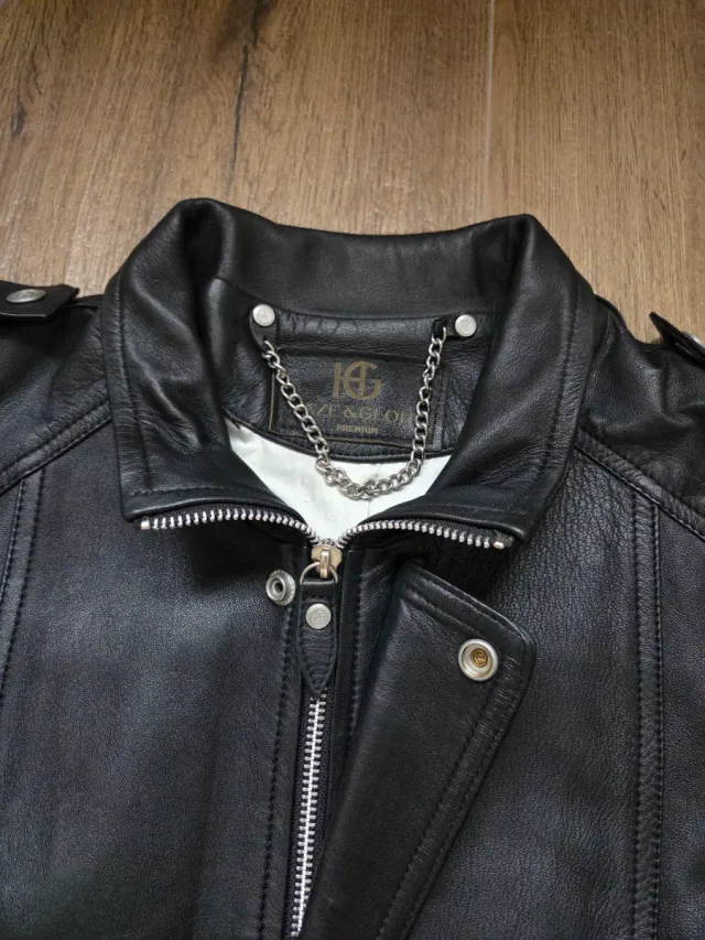 Chaqueta de Piel Negra