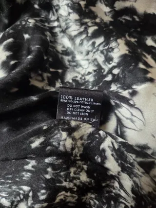 Chaqueta de Piel Negra