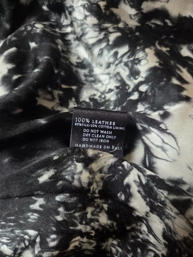 Chaqueta de Piel Negra