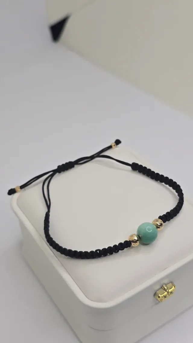 Bracciale in oro 18K con smeralda tipo murraya