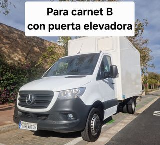 Mercedes Sprinter 516 LARGO  CON PUERTA ELEVADORA  3.5 T