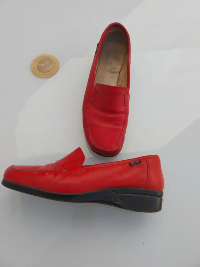 Zapatos de Piel Rojos Talla 38