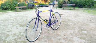 BICI CARRETERA CON MANILLAR PLANO