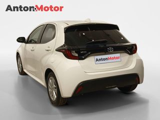 Toyota Yaris 1.5 120H Business Plus