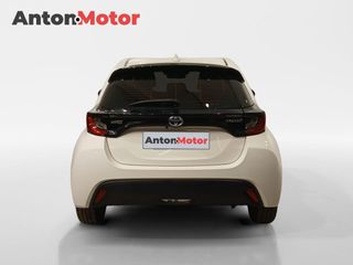 Toyota Yaris 1.5 120H Business Plus