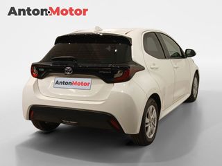 Toyota Yaris 1.5 120H Business Plus