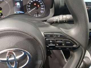 Toyota Yaris 1.5 120H Business Plus