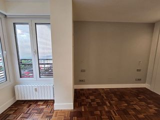 Piso en alquiler en Nueva España en Madrid