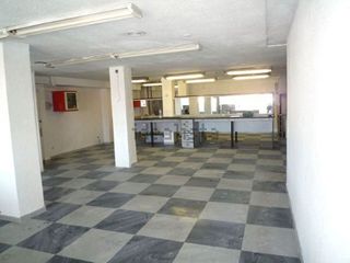 Local comercial en venta en Cuatro Caminos en Santander