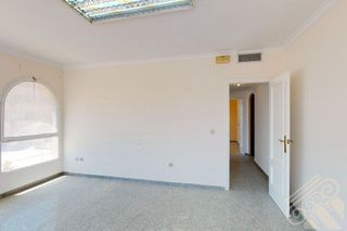 Local comercial en venta en Puerto de Garrucha en Garrucha