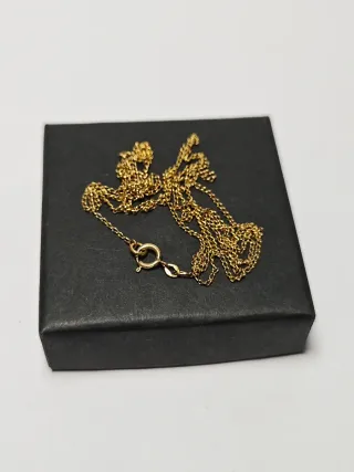 Cadena de oro de primera ley