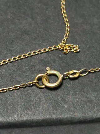 Cadena de oro de primera ley