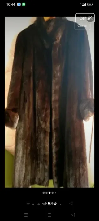 Abrigo de piel marrón