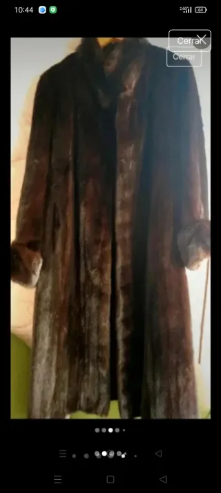 Abrigo de piel marrón