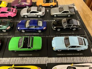 27 Porsche a Escala Metal