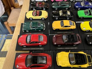 27 Porsche a Escala Metal