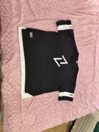 Camiseta manga corta hombre negra y blanca