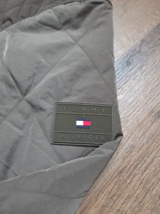 Cazadora acolchada Tommy Hilfiger verde