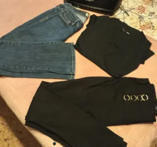 Ocasión! Lote 3 artículo Guess: pantalones+ jersey