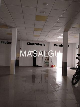 Local comercial en venta en Este-Delicias en Jerez de la Frontera