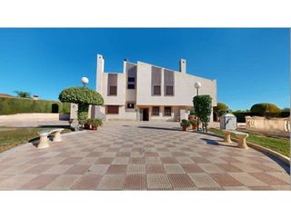 Chalet en venta en El Palmeral - San Antón en Elche