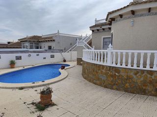 Chalet en venta en Bigastro