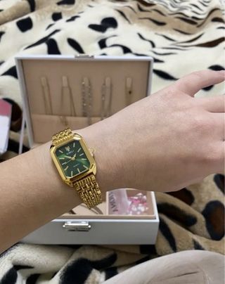 Elegante reloj  Cuarzo Dorado y Verde para damas!!