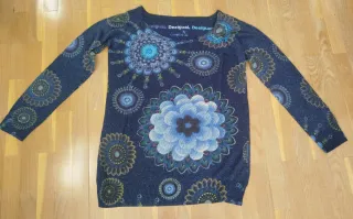 Jersey fino Desigual con brillos. Nuevo