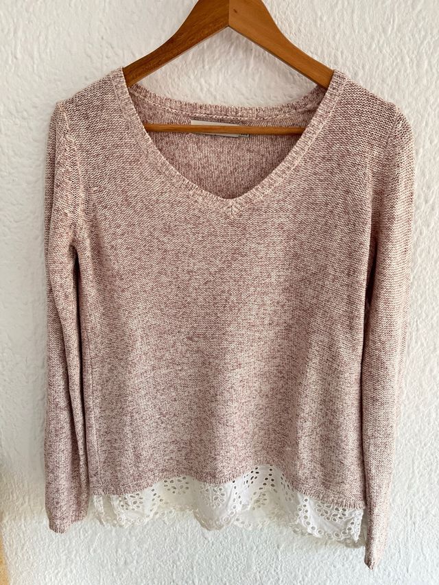 Jersey rosa y blanco con encaje