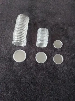 33 capsulas para monedas de 4,5cm, de 4cm, de 3cm.