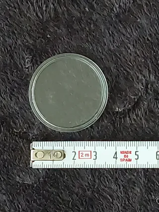 33 capsulas para monedas de 4,5cm, de 4cm, de 3cm.