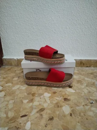 Sandalias rojas plataforma