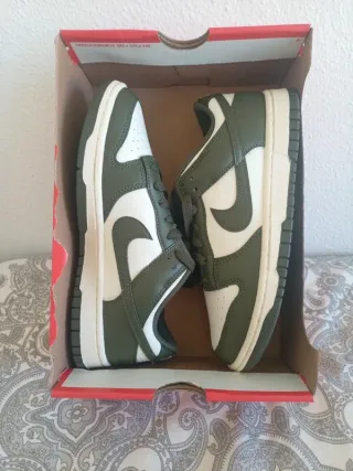 Nike Dunk Low Talla 41 Verde/Blanco