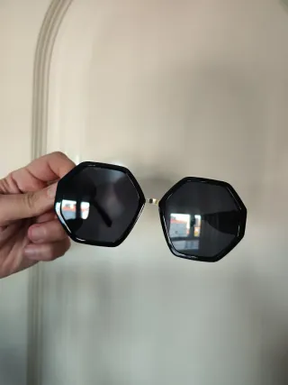 GAFAS DE SOL MODERNAS