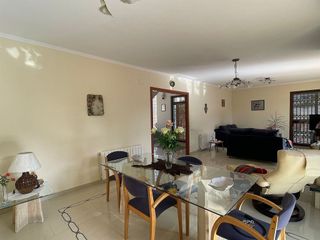 Chalet en venta en Castellví de Rosanes