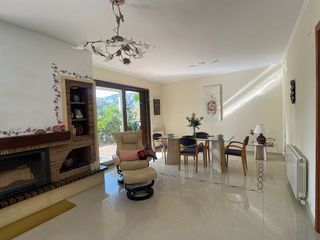 Chalet en venta en Castellví de Rosanes