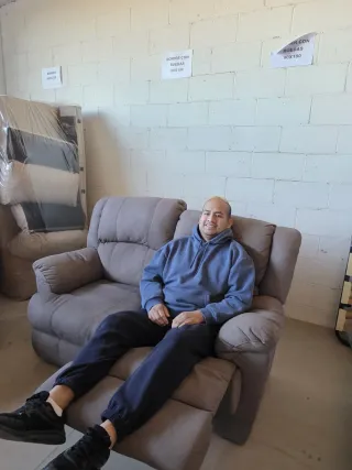 Sofá de tela beige 2 plazas