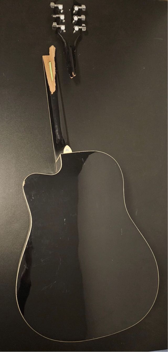 Chitarra elettroacustica Fender