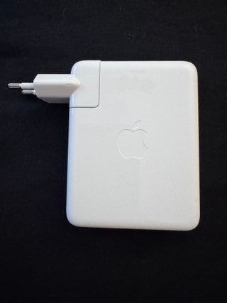 Cargador Apple MacBook 140w