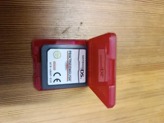 Nintendo 2DS Tomodachi Life Rosa + 14 Juegos