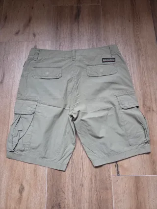 Pantalón corto Napapijri verde militar