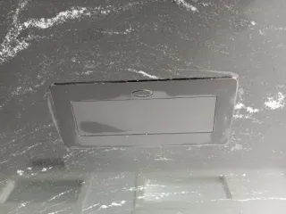 Base Múltiple Empotrable 2 Enchufes + 2 USB