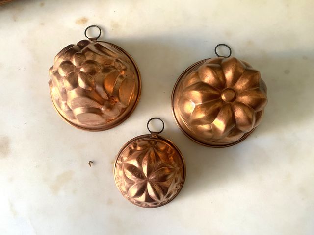 Tre formine rame vintage bellissime da appendere