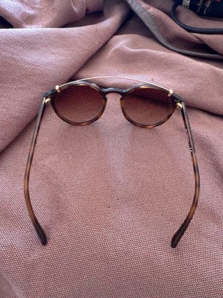 Gafas de sol Vogue marrones y doradas