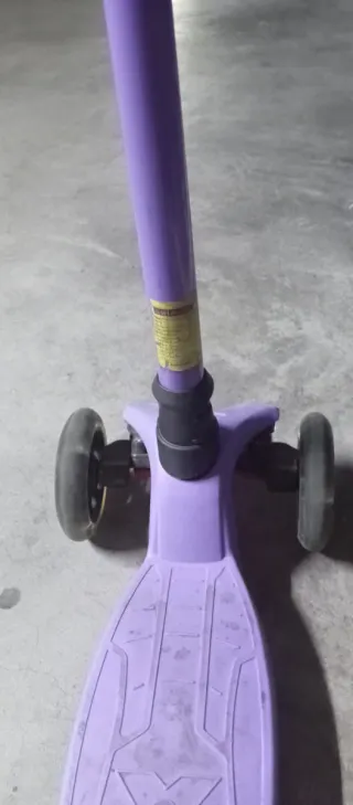 Patinete 3 ruedas niña morado