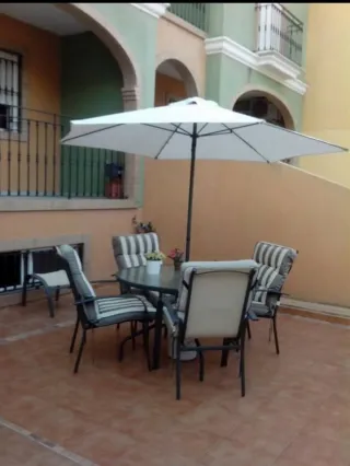 Tavolo da giardino con 4 sedie