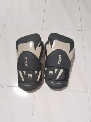 Guantes Boxeo Venum Challenger 4.0 16oz