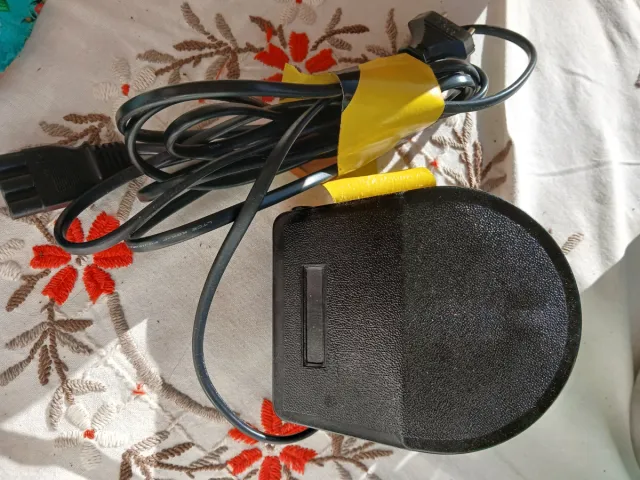 Pedal per macchina da cucire Alfa nuovo